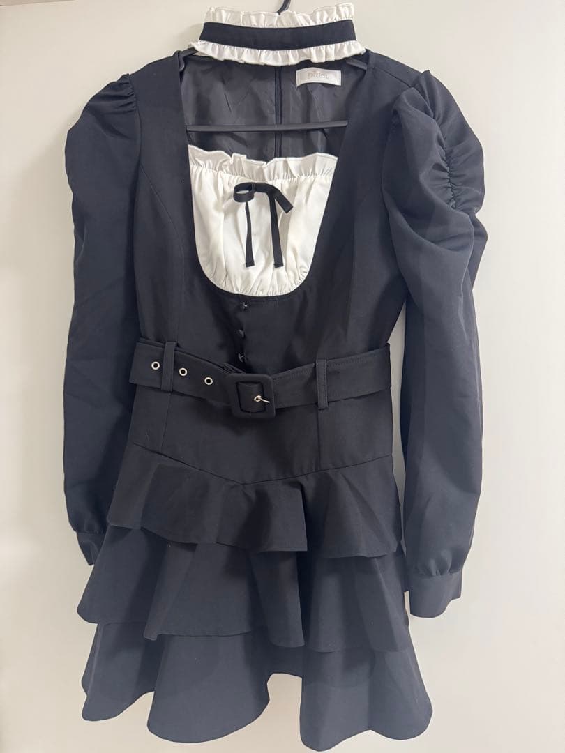 pium ピウム チョーカーフリルティアードワンピース 長袖