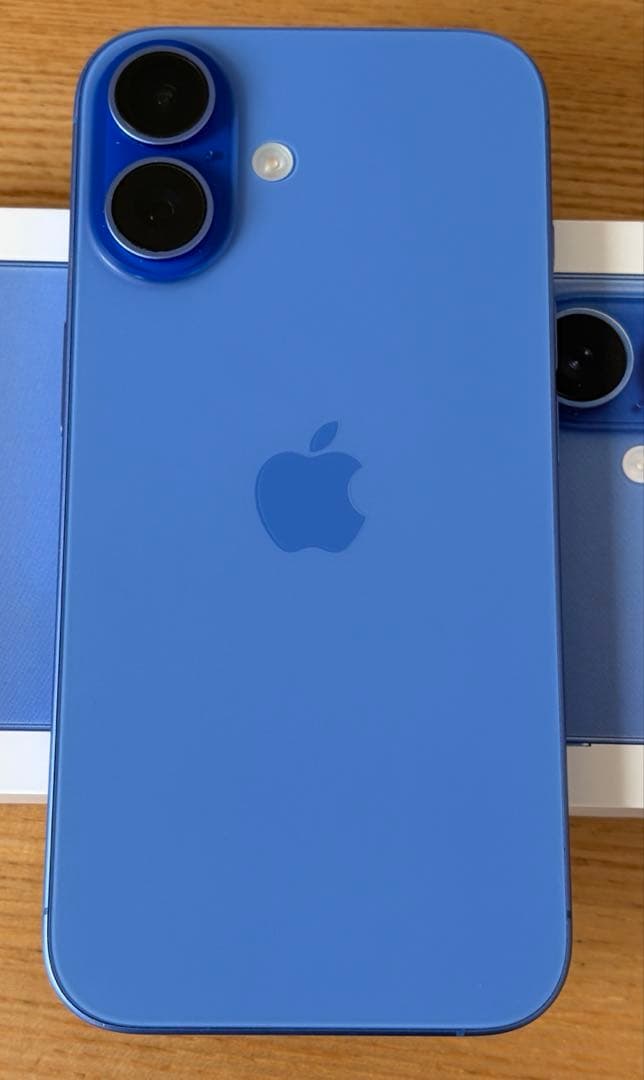 iPhone16本体　SIMフリー　128GB バッテリー96%