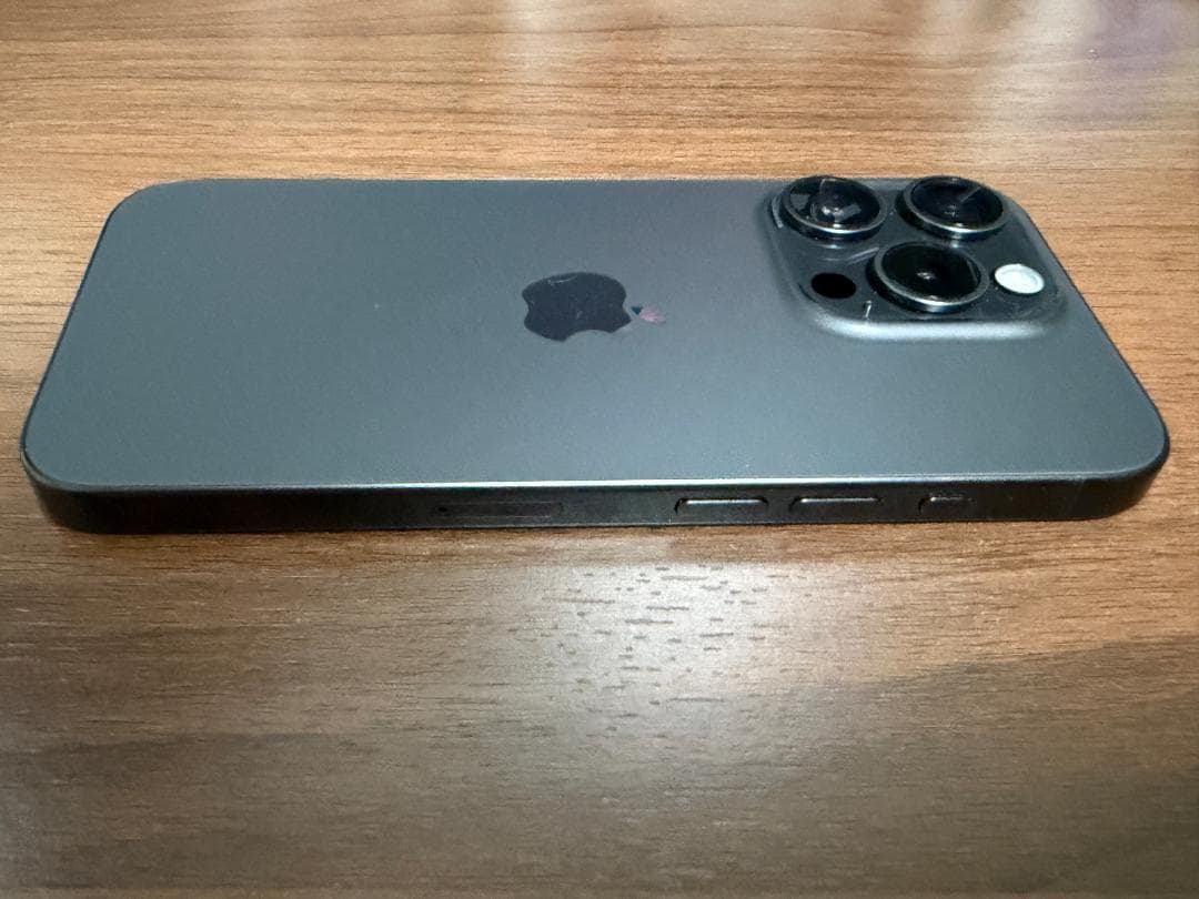 iPhone 15Pro 1TB スペースグレー 本体
