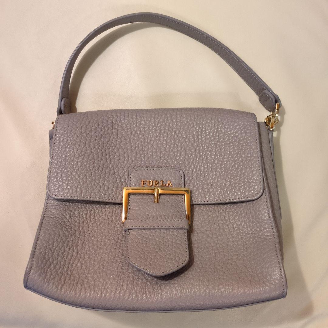 FURLA グレー レザーハンドバッグ