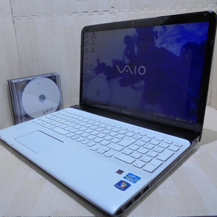 VAIO SVE151B11N　15.5 　Windows7／リカバリー済／良品