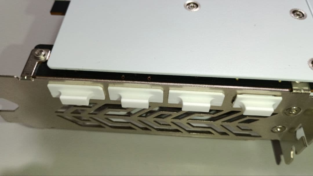 グラフィックボード・グラボ・ビデオカード Radeon RX7900XT Phantom Gaming White