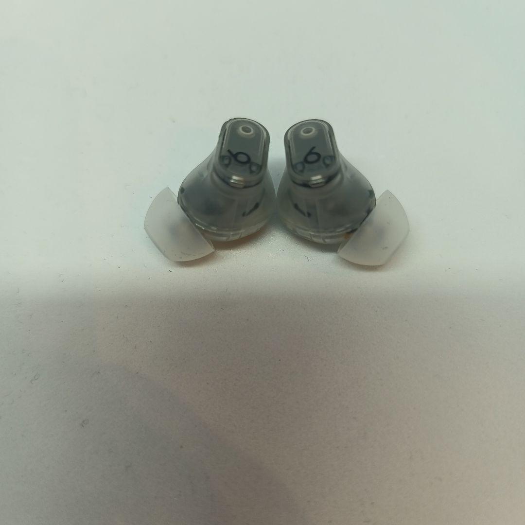 Beats ビーツ Beats Studio Buds+ 　人気カラー　クリア