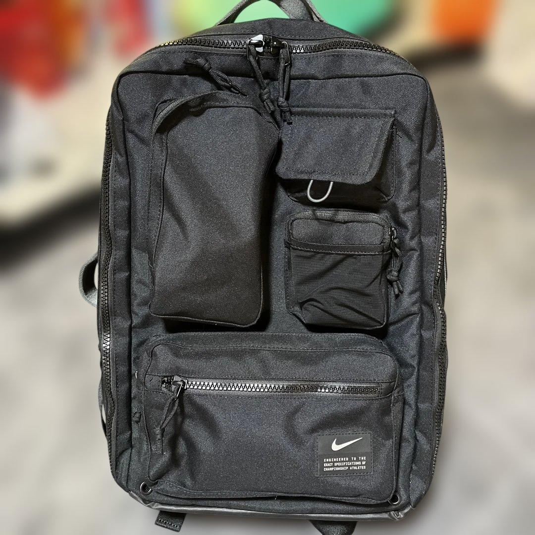 【美品】NIKE 大容量リュック エリート