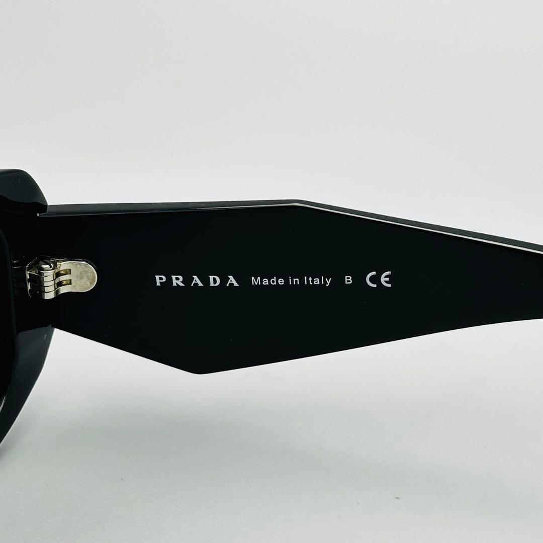 PRADA プラダ SPR17W-F シンボル サングラス ELLY着用