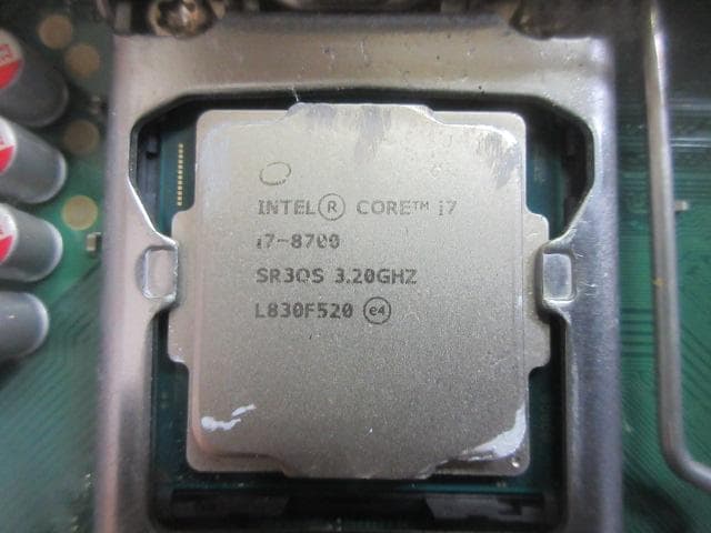 9送料込★ 富士通 ESPRIMO D588/TX i7 8th Genジャンク