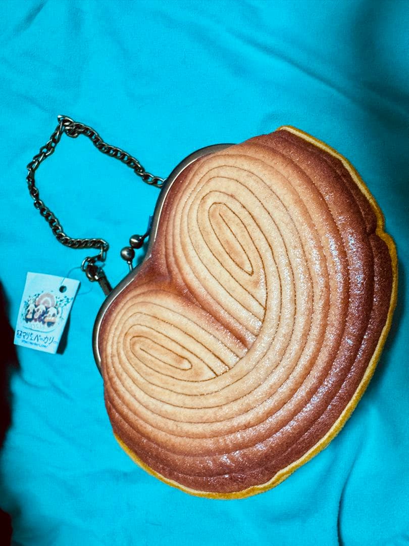 マリさんベーカリー ハート型パイのこんがりがま口