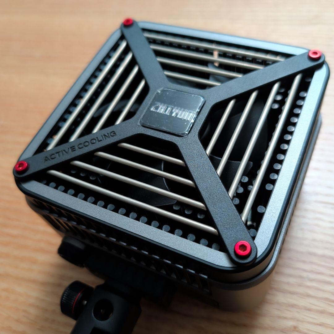 極美品 ZHIYUN G200 200W LEDライト 付属品完備