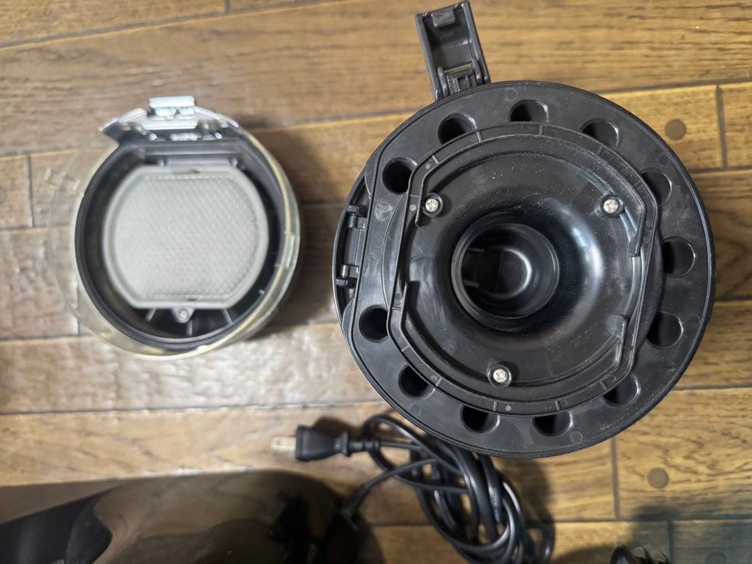 TOSHIBA VC-NXS1R レッドキャニスター掃除機