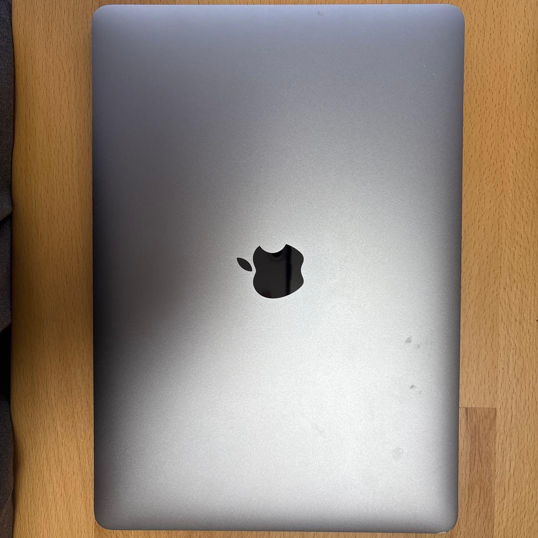 シルバー MacBook 2017 本体 ジャンク　起動×