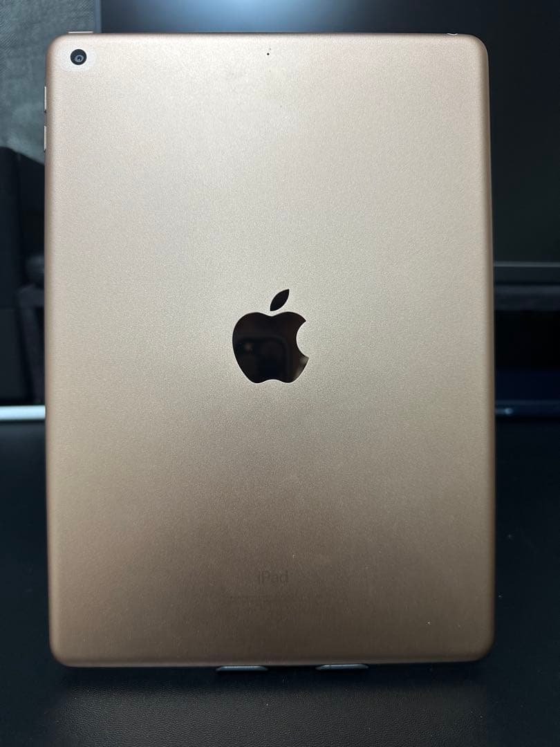 Apple iPad (第6世代) ゴールド 32GB Wi-Fi