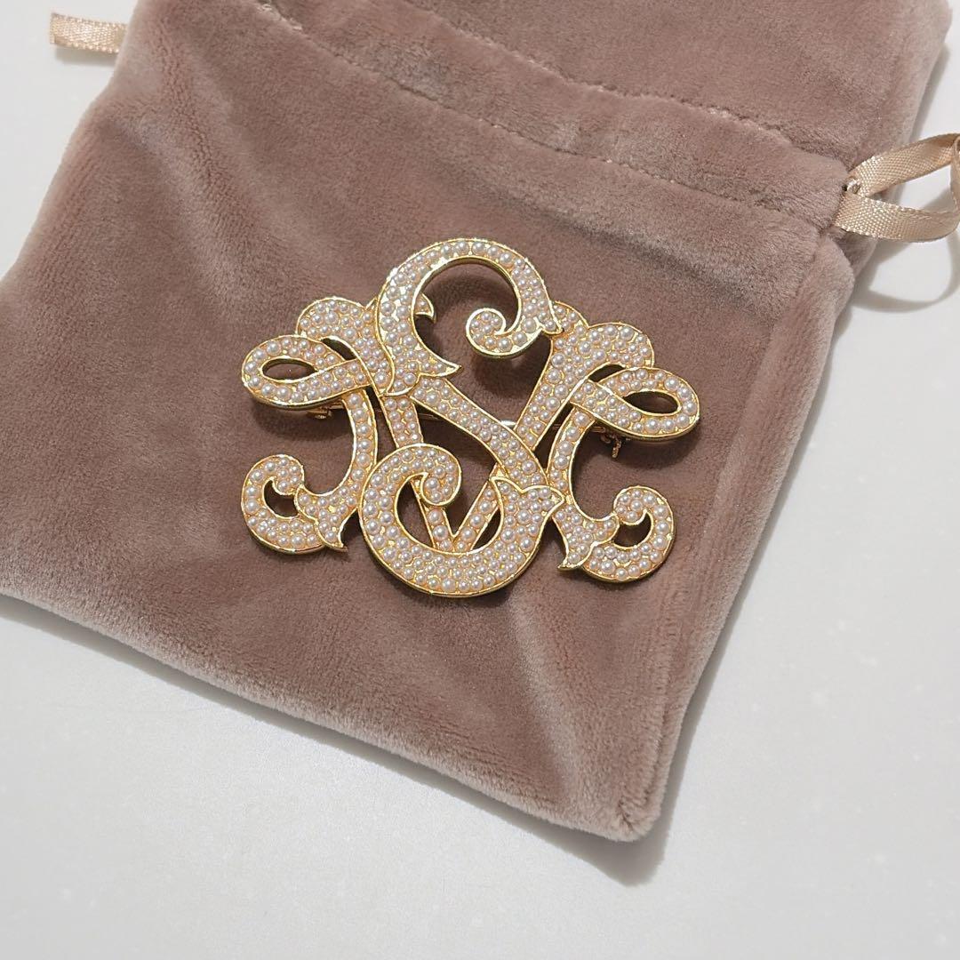 セブンテン パール ロゴブローチ