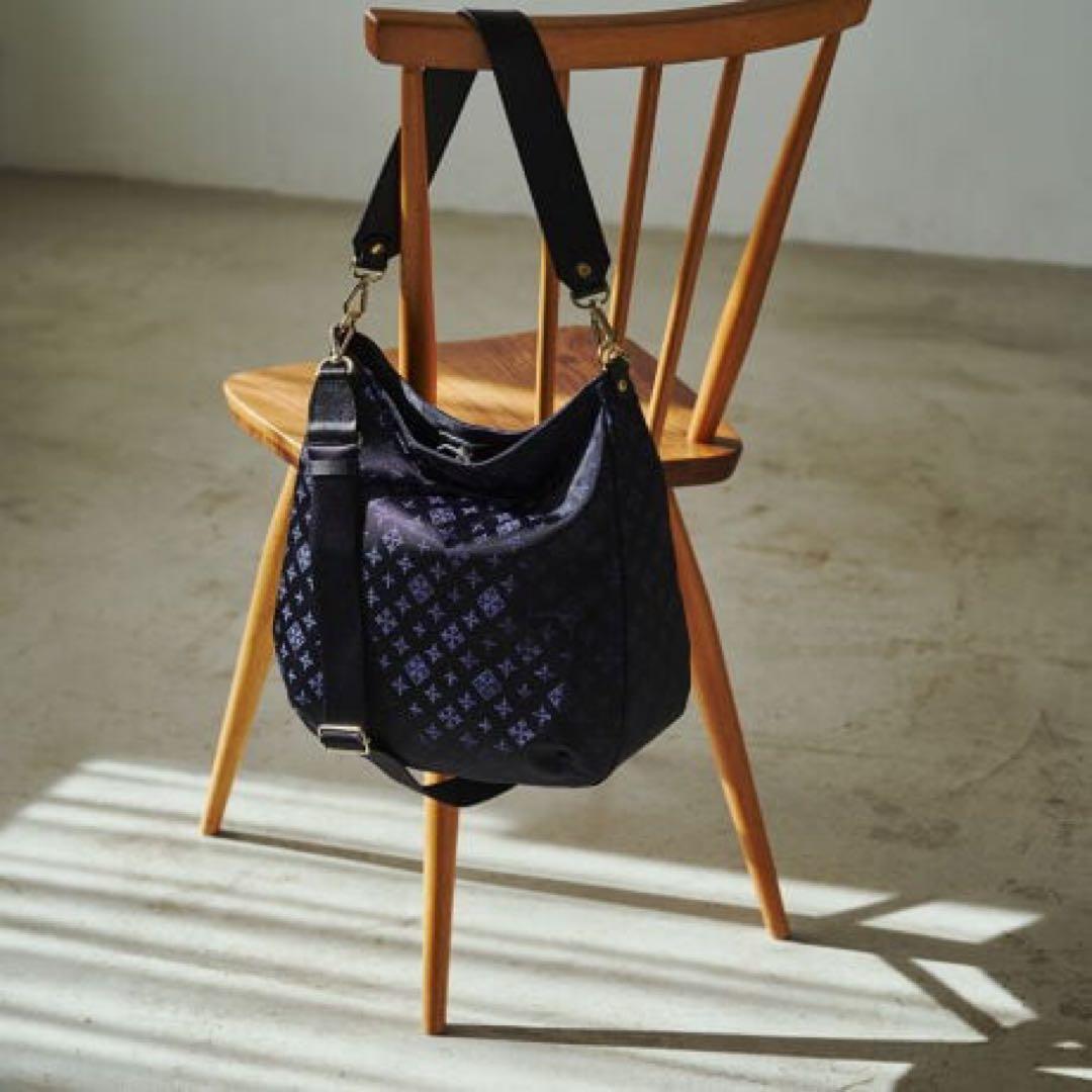 ★新品タグ付き★ラシット ラージショルダーバッグ(CE-1178)