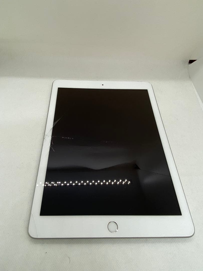 ア*ー様 iPad 第6世代 本体 バッテリー95% 53489