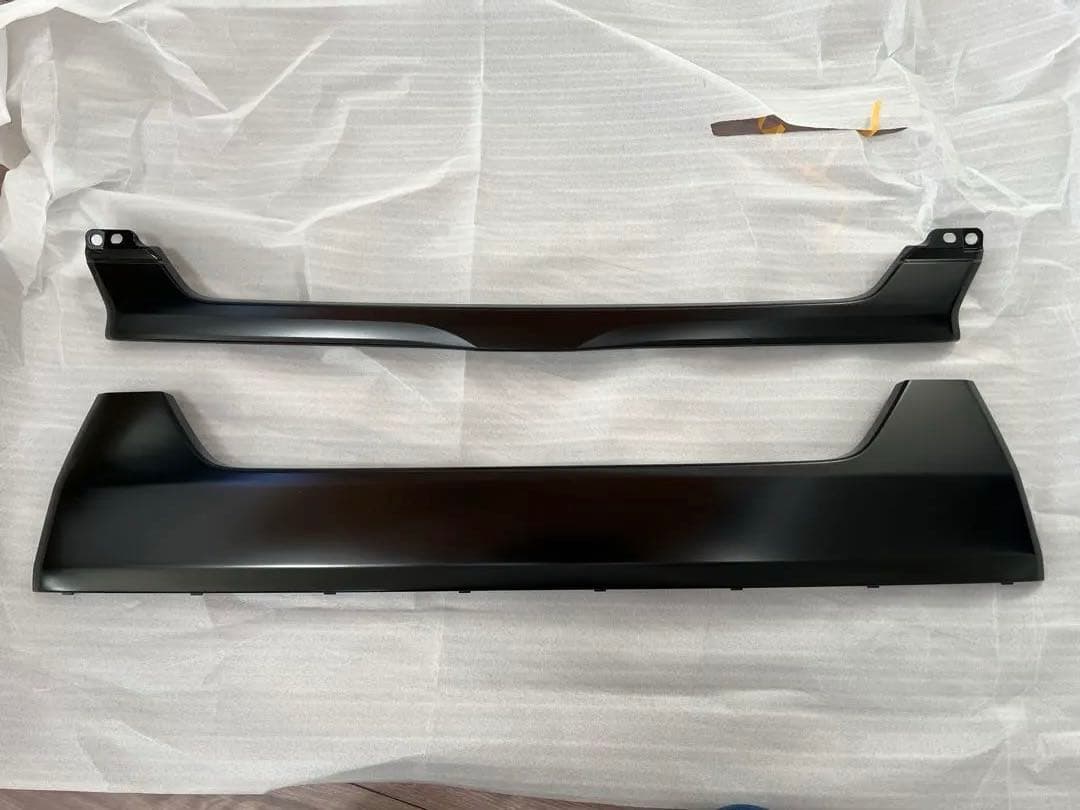 【天】新品 ハイエース200系8型 スーパーGL 純正フロントグリル