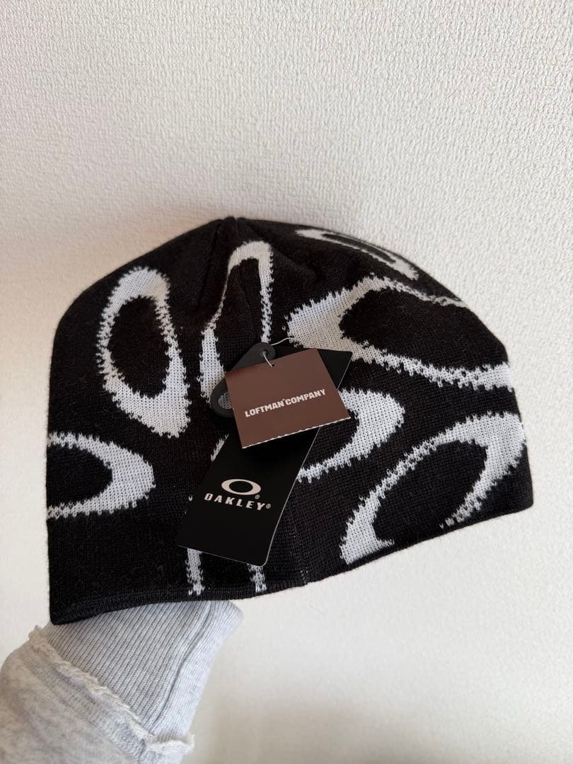 新品未使用　OAKLEY Ellipse Graphic Beanie
